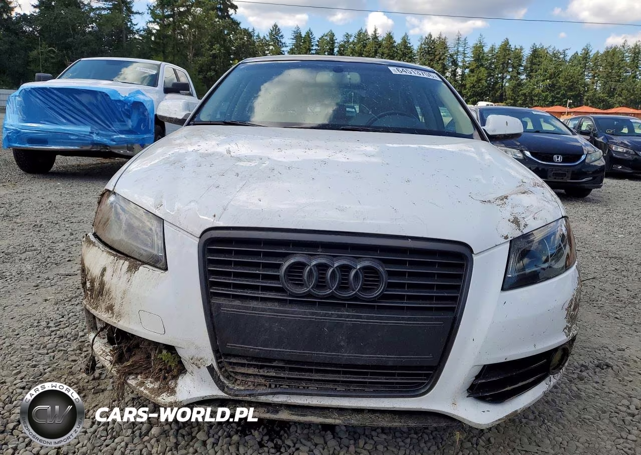 2011 Audi A3 Premium Plus VIN:WAUKJAFM7BA026885 - 5