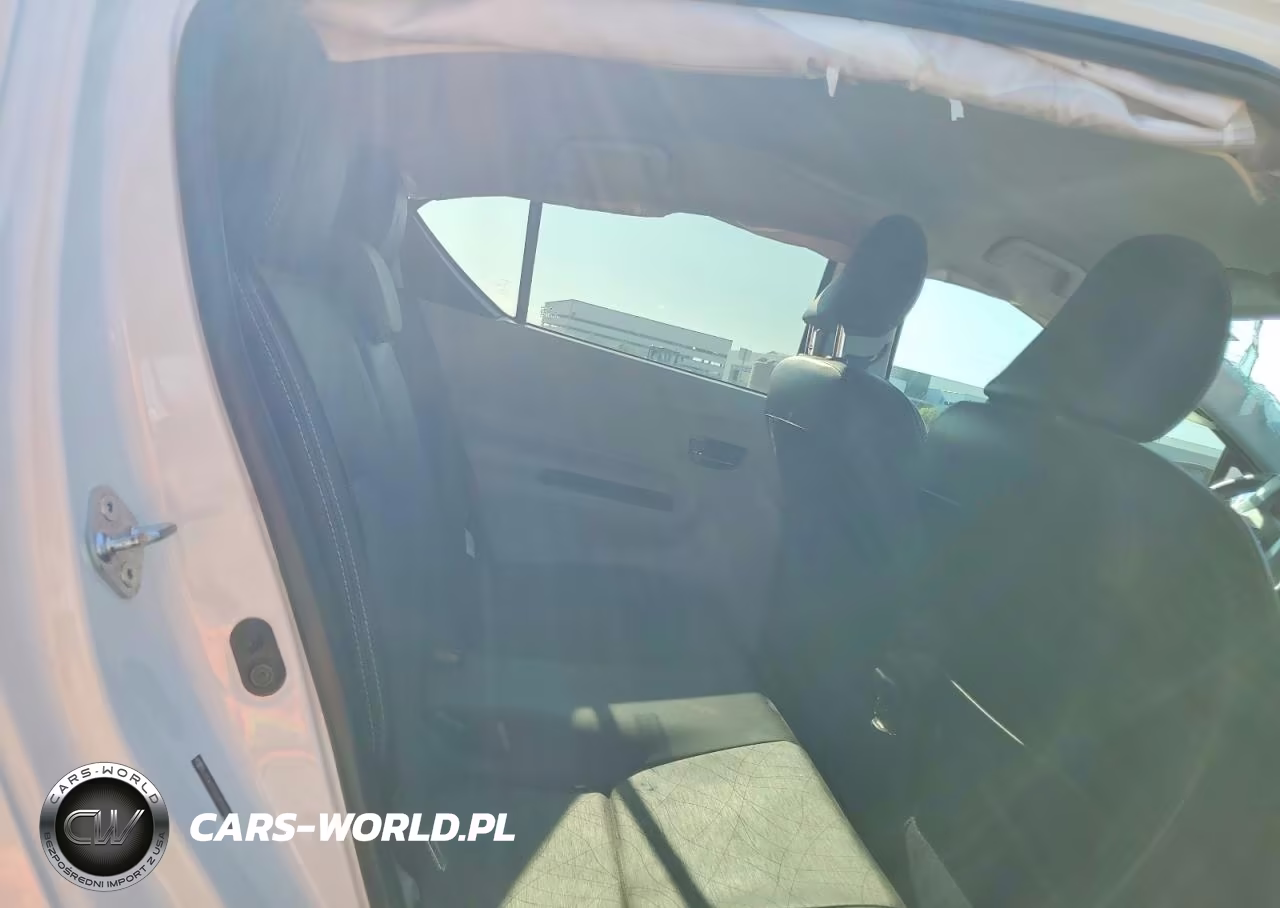 2013 Toyota Prius C Four VIN:JTDKDTB33D1543669 - 10