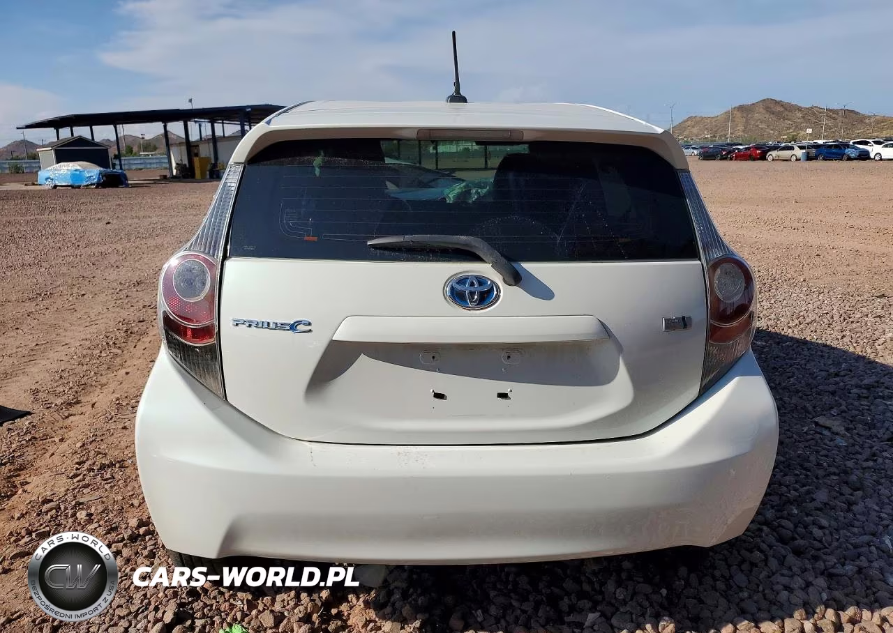 2013 Toyota Prius C Four VIN:JTDKDTB33D1543669 - 6