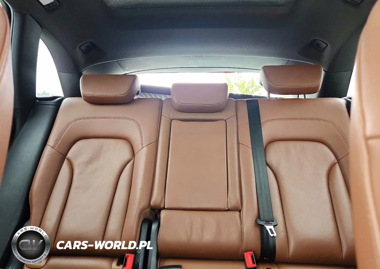 2010 Audi Q5 Premium VIN:WA1CKAFP5AA077289 - 10