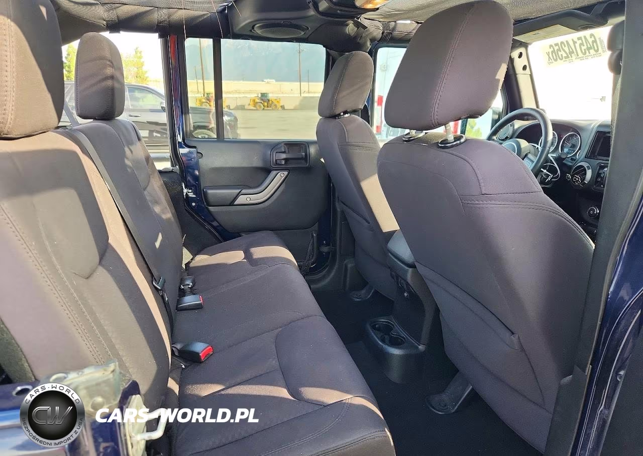 2013 Jeep Wrangler Unlimited Sport VIN:1C4BJWDG2DL618991 - 10