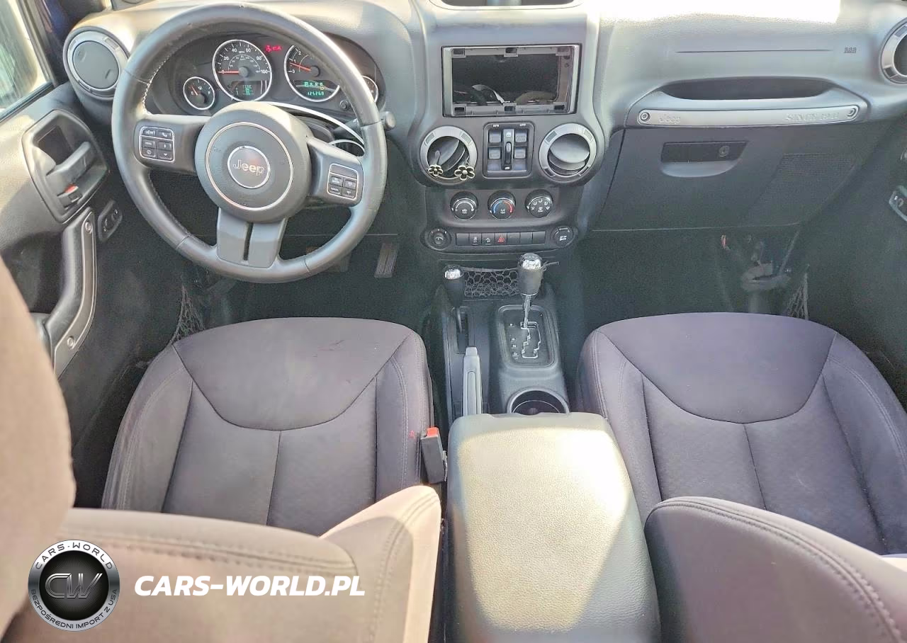 2013 Jeep Wrangler Unlimited Sport VIN:1C4BJWDG2DL618991 - 8