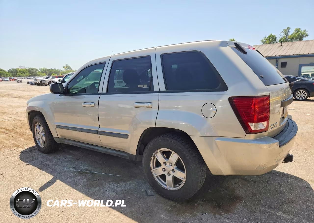 2007 Jeep Grand Cherokee Laredo VIN:1J8GR48K57C603870 - 2