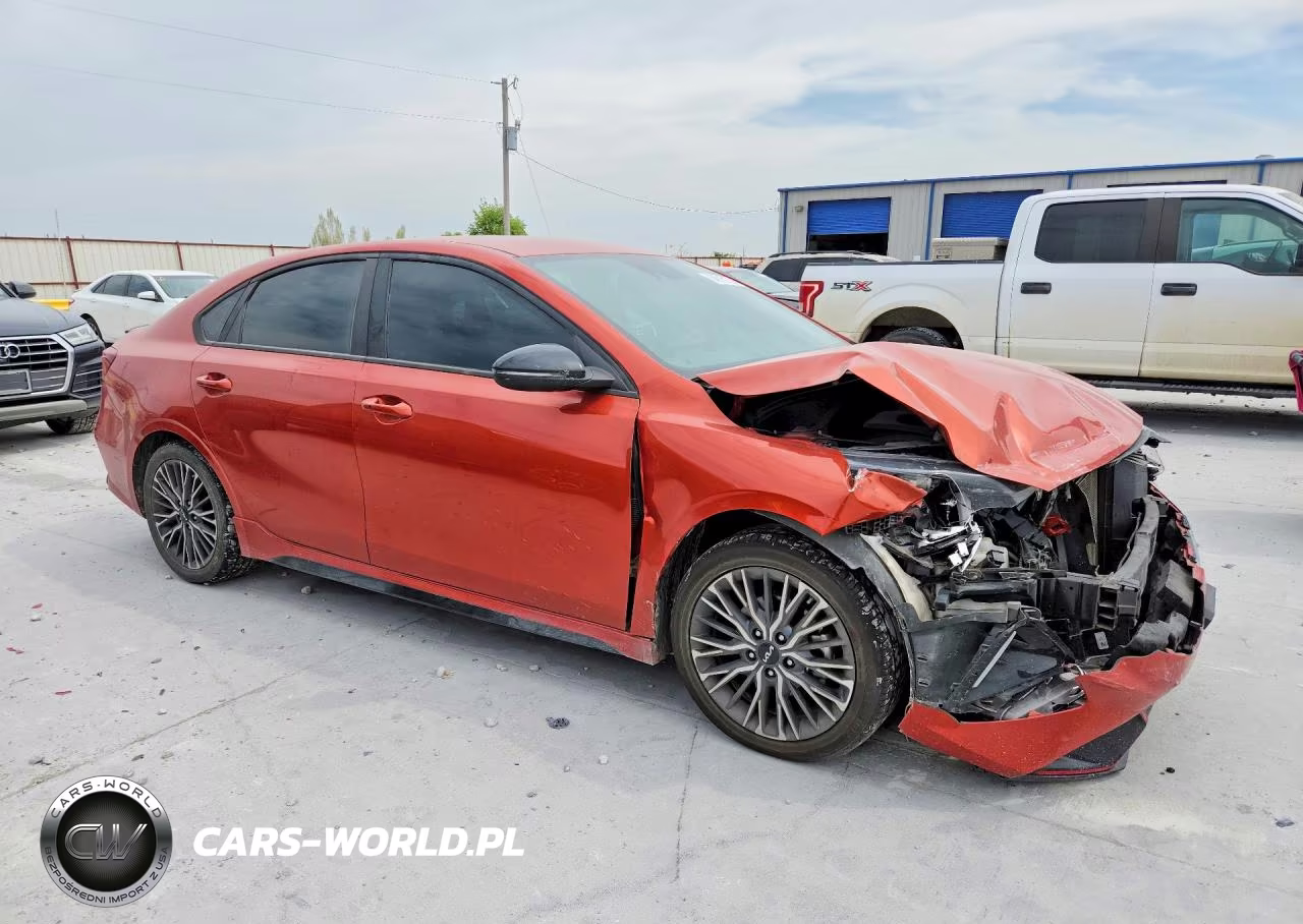 2022 Kia Forte Gt Line VIN:3KPF54AD6NE496182 - 4