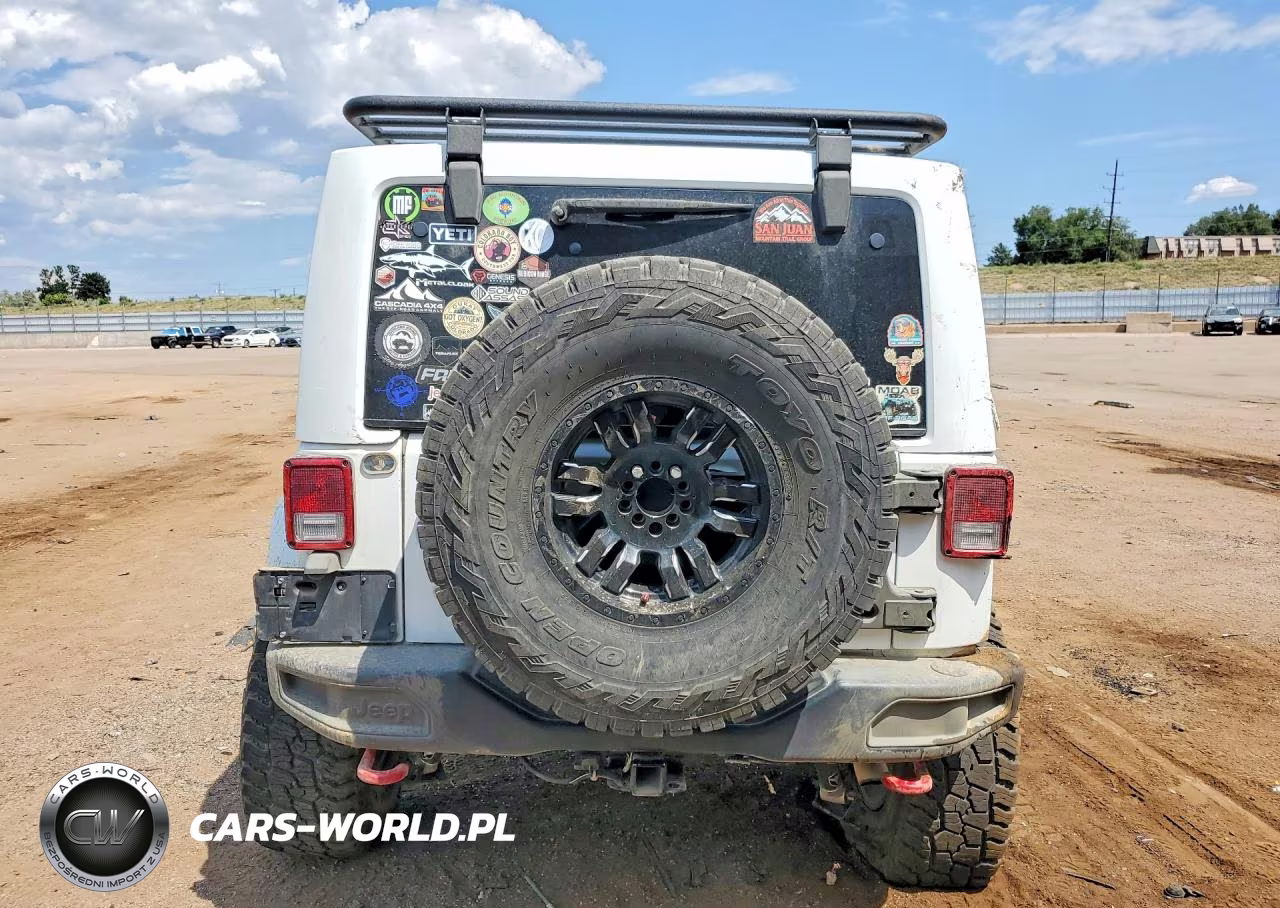 2016 Jeep Wrangler Unlimited Rubicon VIN:1C4BJWFG8GL163940 - 6