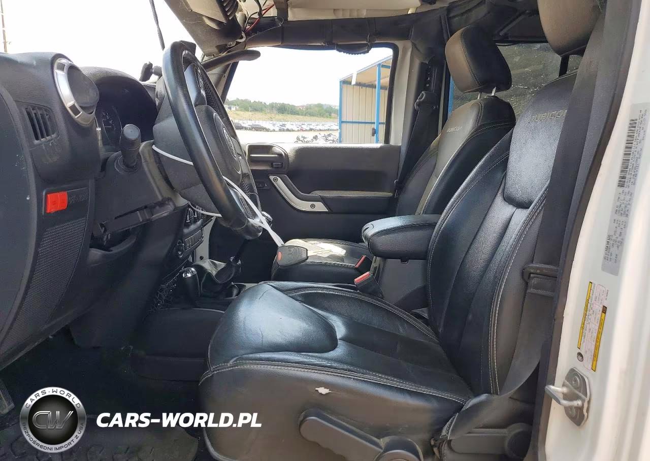 2016 Jeep Wrangler Unlimited Rubicon VIN:1C4BJWFG8GL163940 - 7