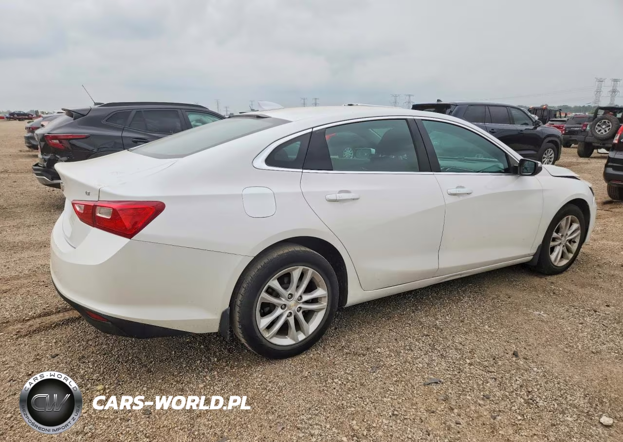 2017 Chevrolet Malibu Lt VIN:1G1ZE5ST8HF277395 - 3