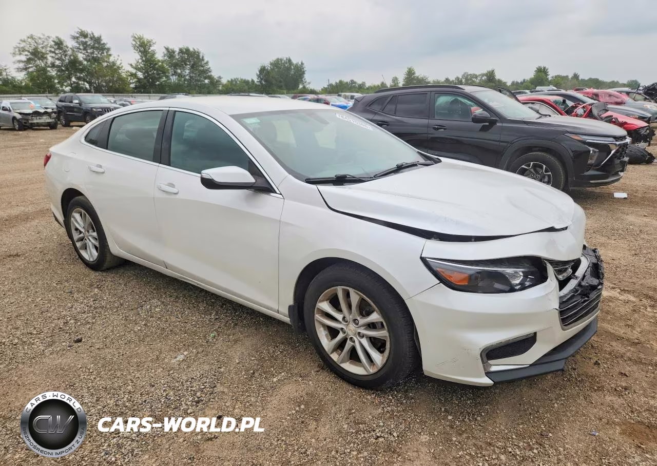 2017 Chevrolet Malibu Lt VIN:1G1ZE5ST8HF277395 - 4