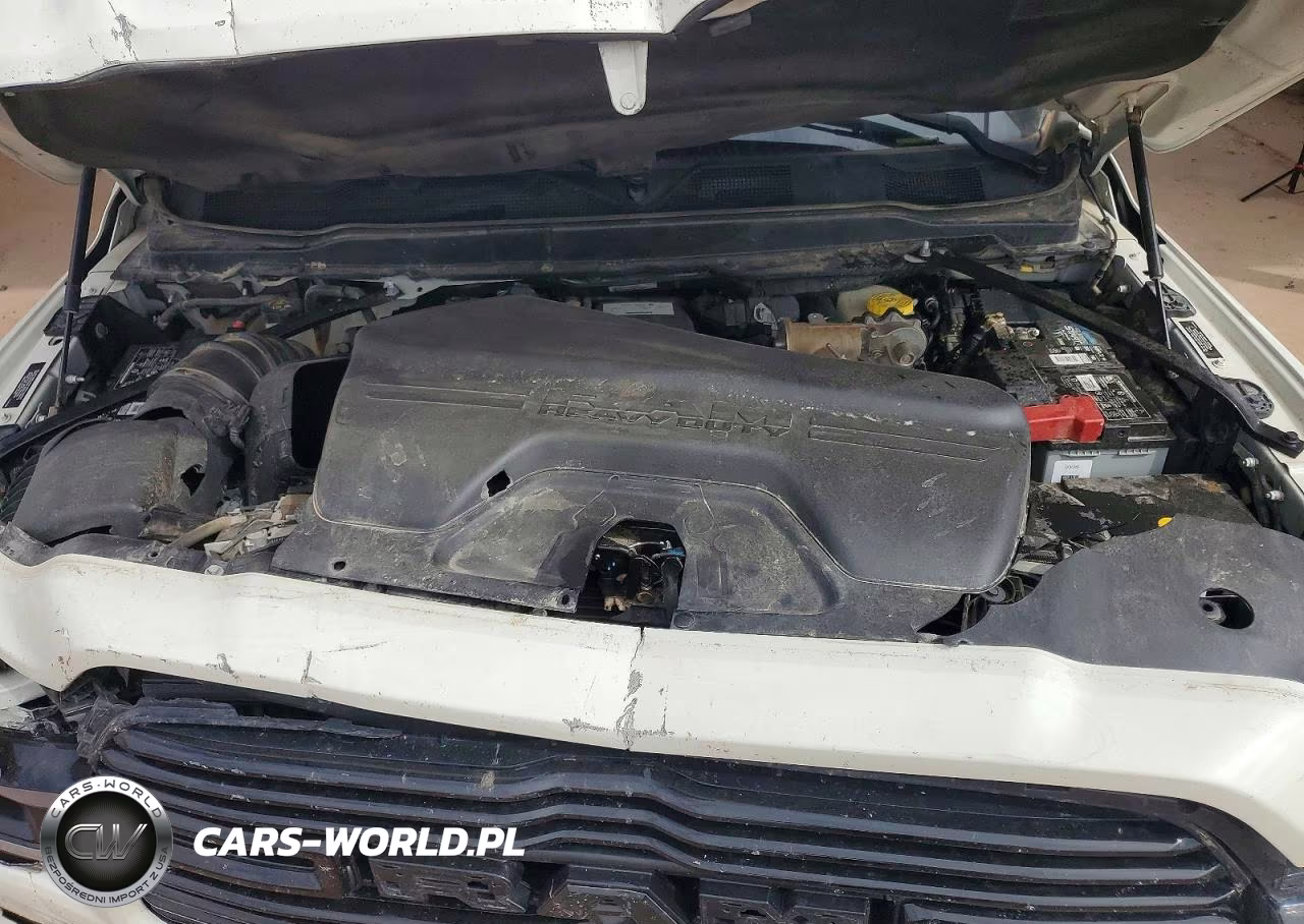 2021 Ram 2500 Laramie VIN:3C6UR5FL6MG639689 - 11
