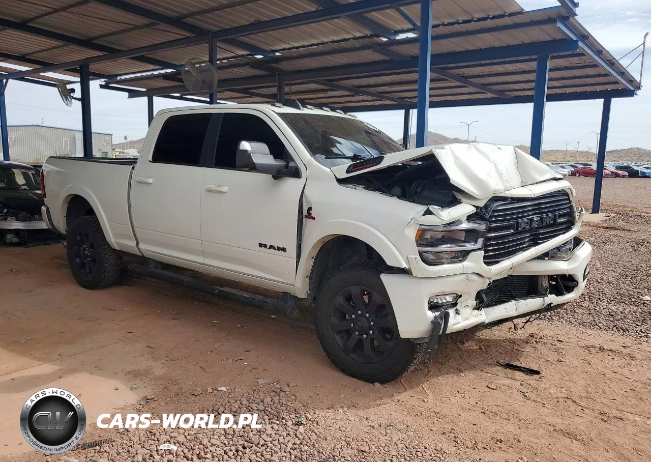 2021 Ram 2500 Laramie VIN:3C6UR5FL6MG639689 - 4