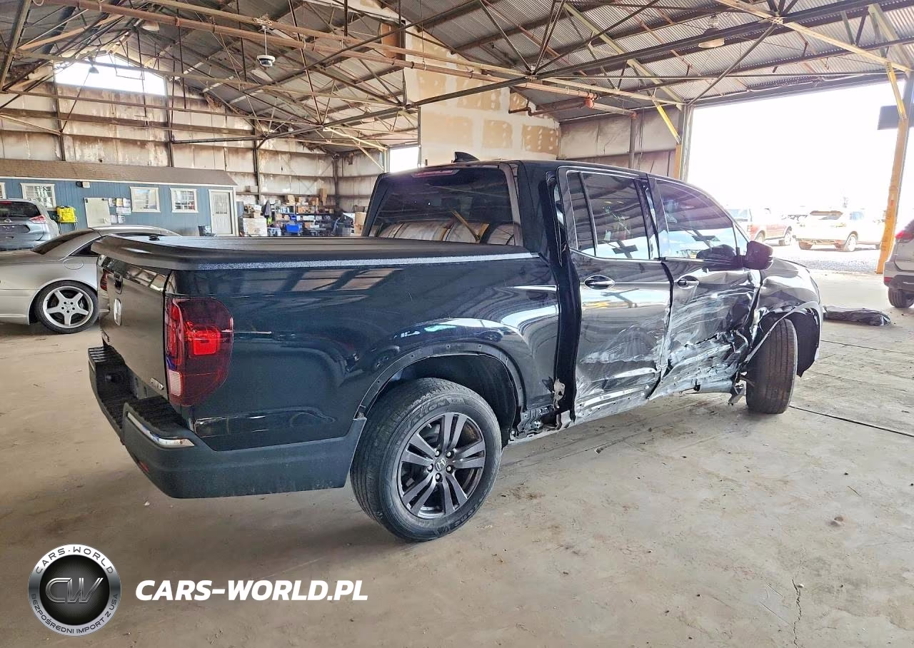 2019 Honda Ridgeline Sport VIN:5FPYK3F18KB023276 - 3