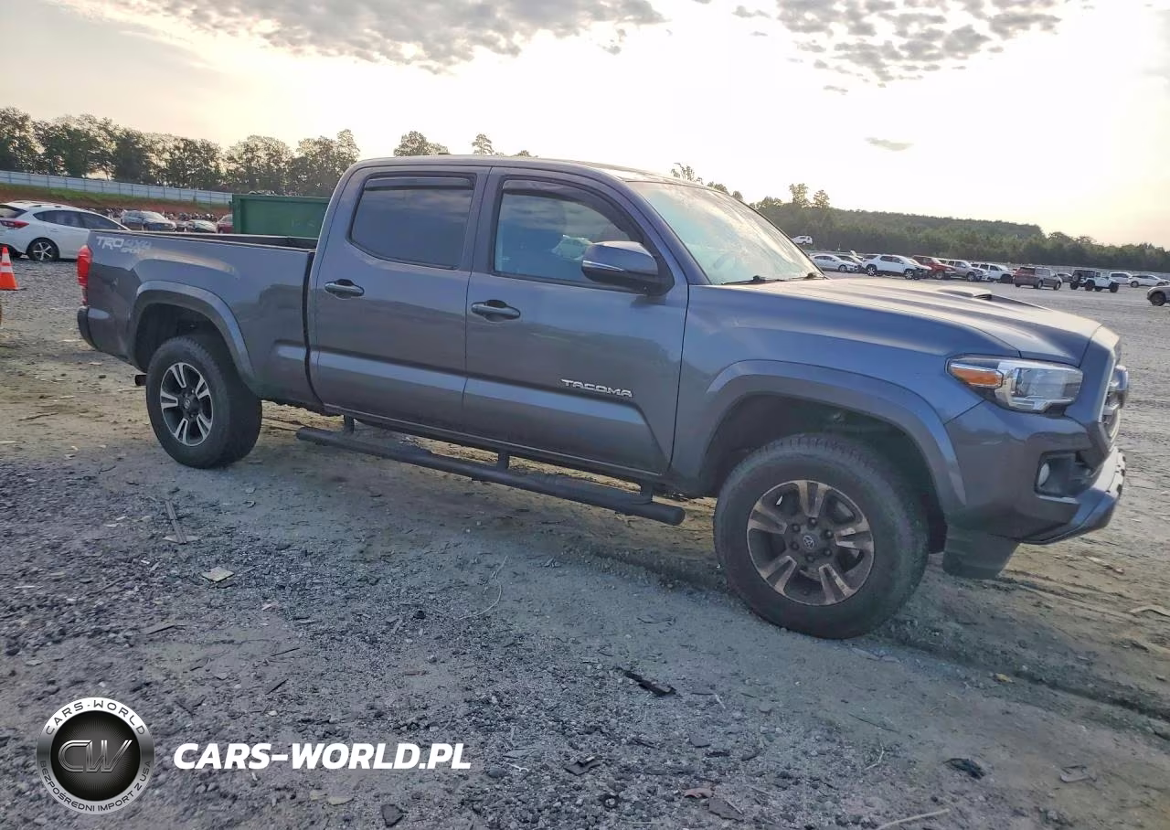 2017 Toyota Tacoma Trd Sport VIN:5TFDZ5BN5HX023094 - 4