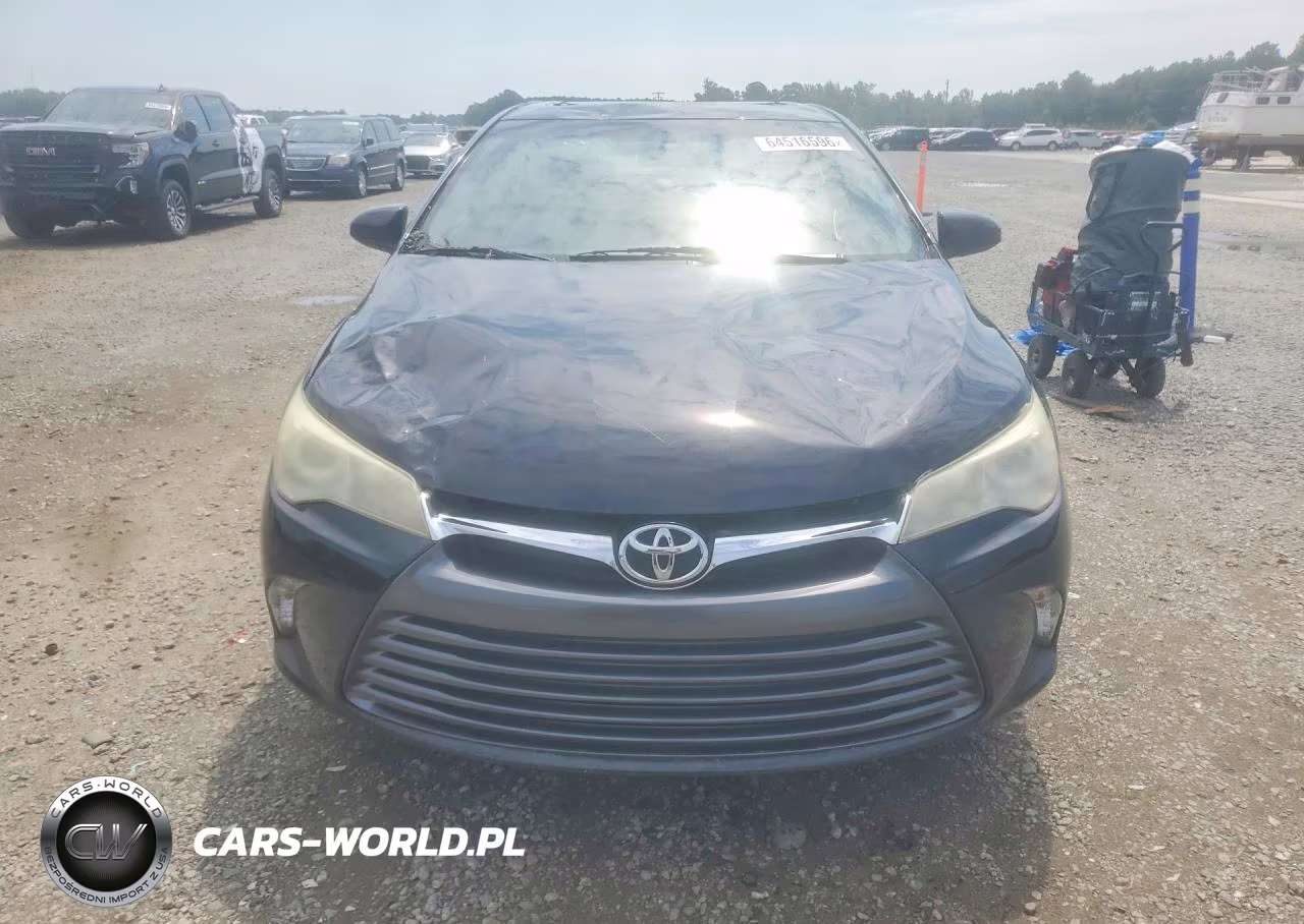 2015 Toyota Camry Le VIN:4T1BF1FK1FU484795 - 5