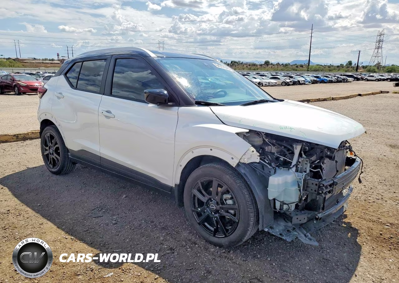 2023 Nissan Kicks Sv VIN:3N1CP5CV9PL572813 - 4