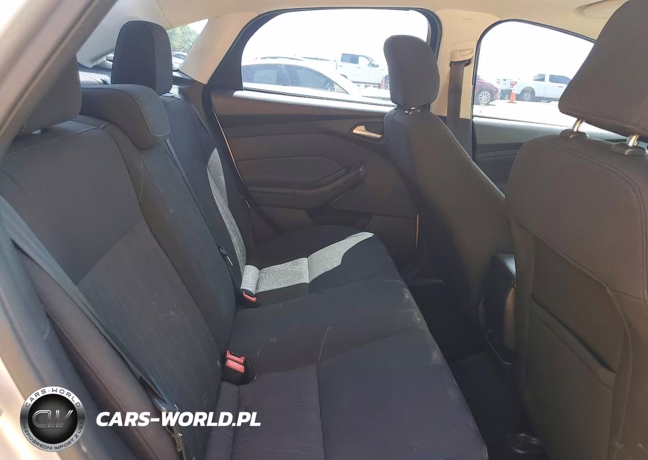 2017 Ford Focus Sel VIN:1FADP3H29HL252172 - 10