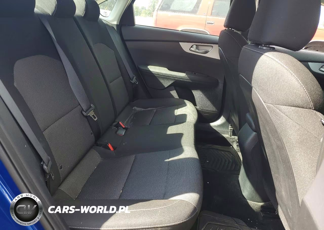 2024 Kia Forte VIN:3KPF24AD2RE796736 - 10