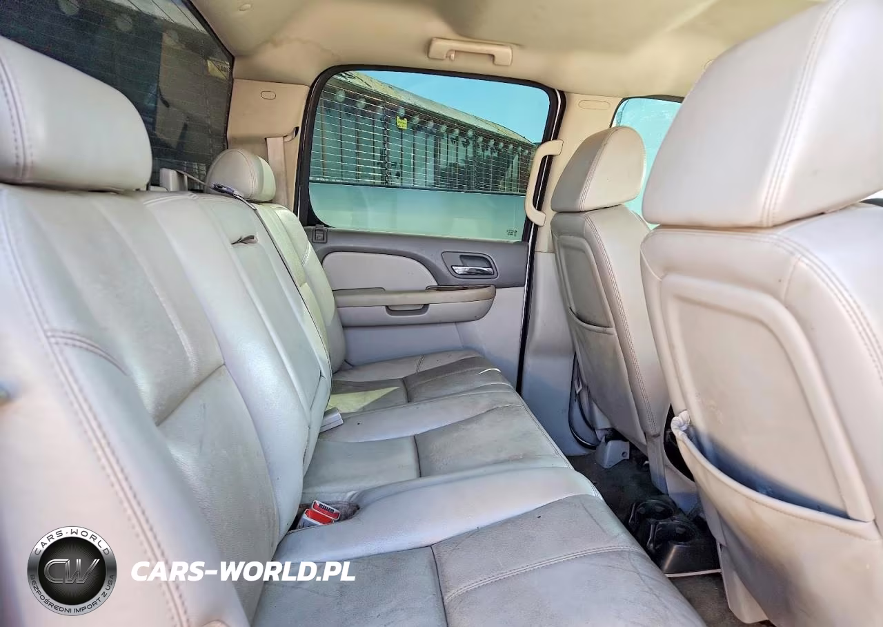 2007 Chevrolet Silverado K3500 VIN:1GCJK33637F556018 - 10
