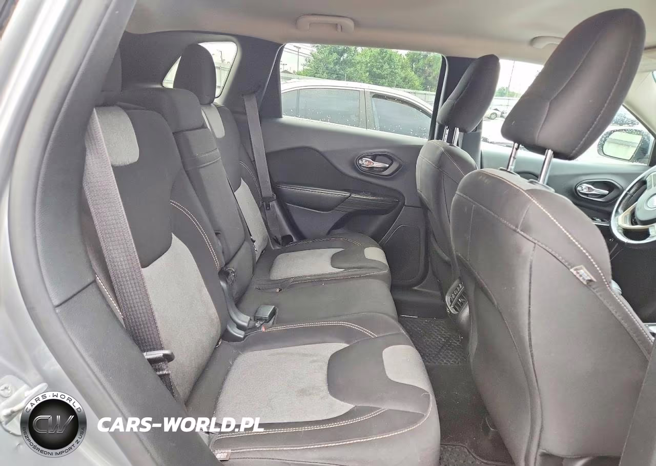 2014 Jeep Cherokee Latitude VIN:1C4PJMCBXEW220038 - 11