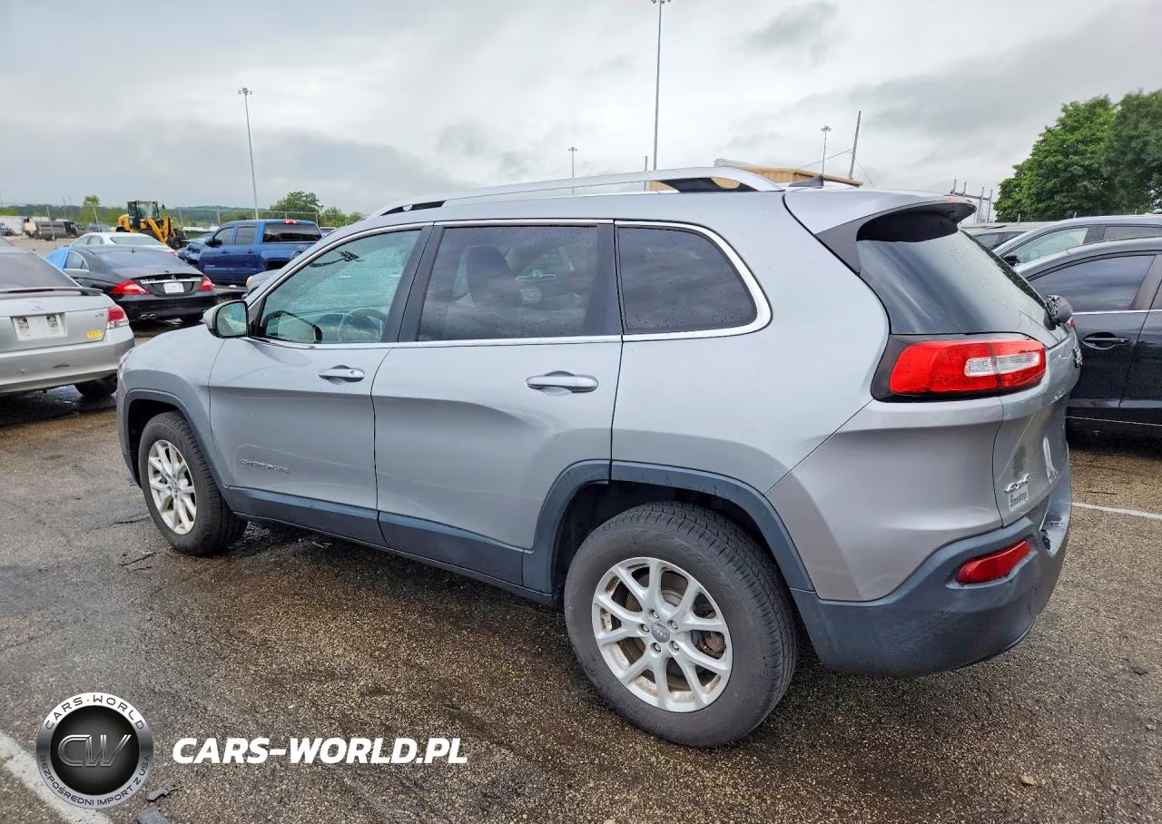 2014 Jeep Cherokee Latitude VIN:1C4PJMCBXEW220038 - 2