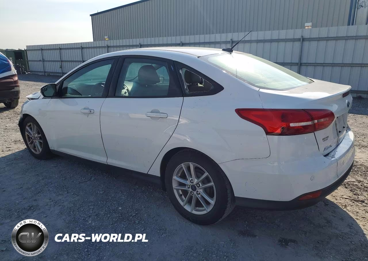 2016 Ford Focus Se VIN:1FADP3F29GL266154 - 2