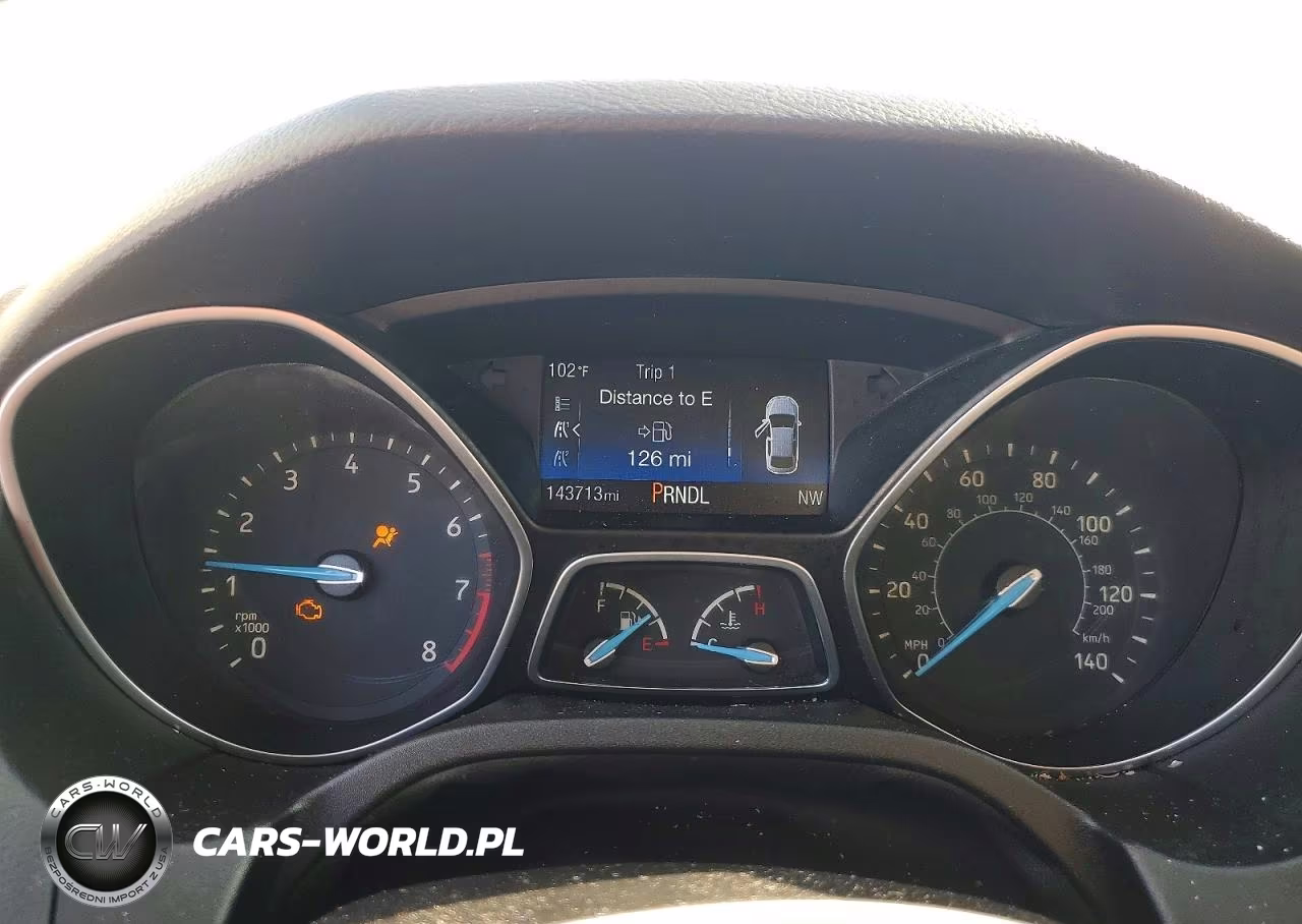2016 Ford Focus Se VIN:1FADP3F29GL266154 - 9
