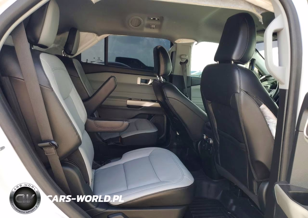 2021 Ford Explorer Xlt VIN:1FMSK7DH8MGA70737 - 11
