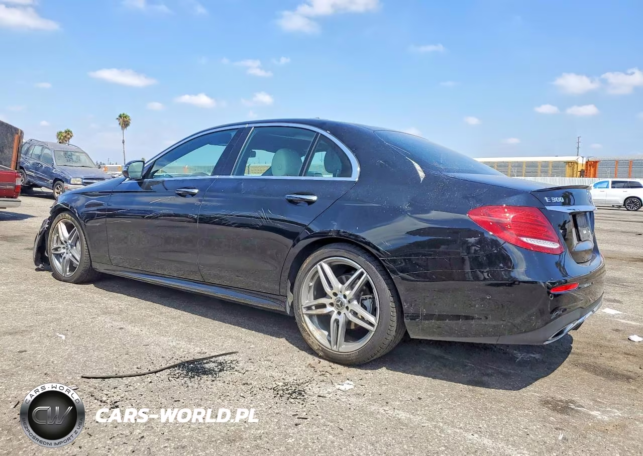 2018 Mercedes-Benz E 300 VIN:WDDZF4JB1JA355192 - 2