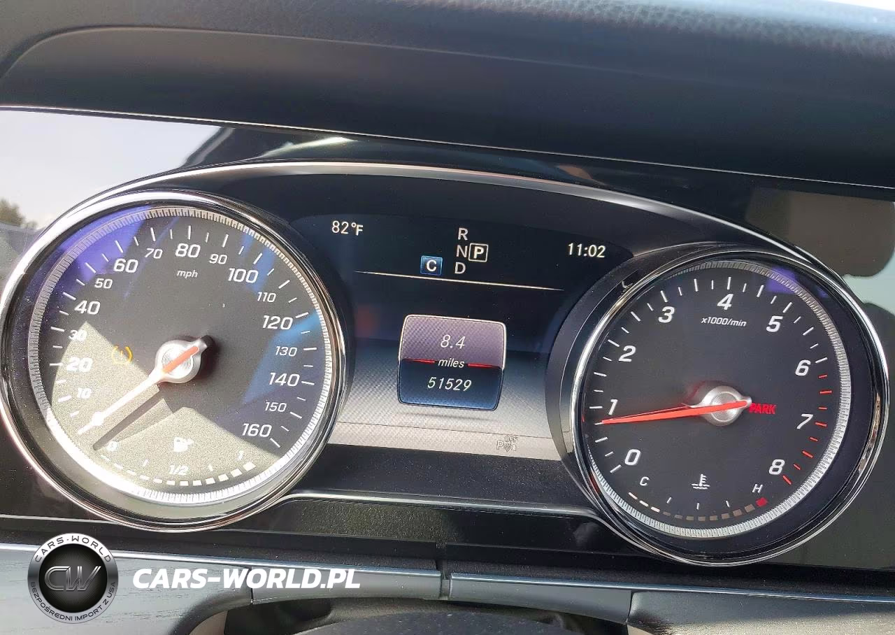 2018 Mercedes-Benz E 300 VIN:WDDZF4JB1JA355192 - 9