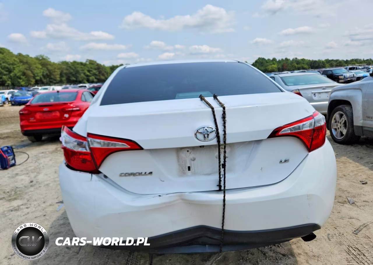 2015 Toyota Corolla Le VIN:2T1BURHE4FC468216 - 6