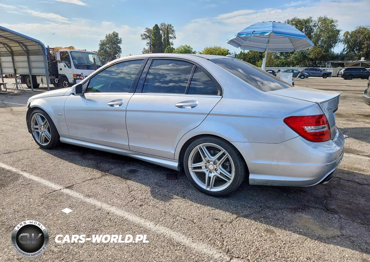 2012 Mercedes-Benz C 250 VIN:WDDGF4HBXCA615864 - 2