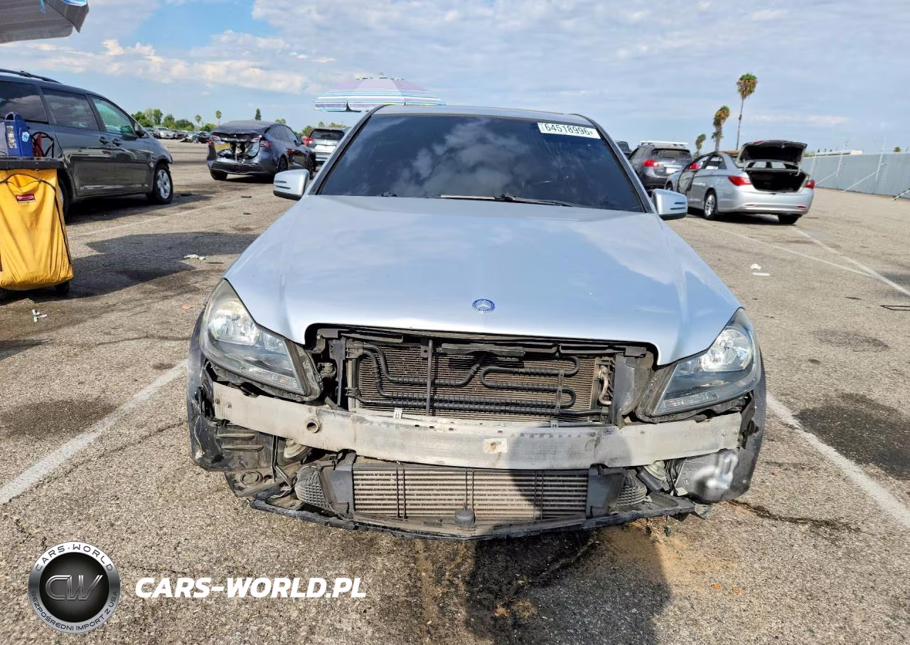 2012 Mercedes-Benz C 250 VIN:WDDGF4HBXCA615864 - 5