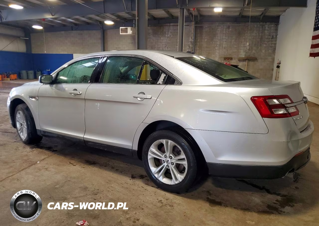 2016 Ford Taurus Se VIN:1FAHP2D83GG105679 - 2