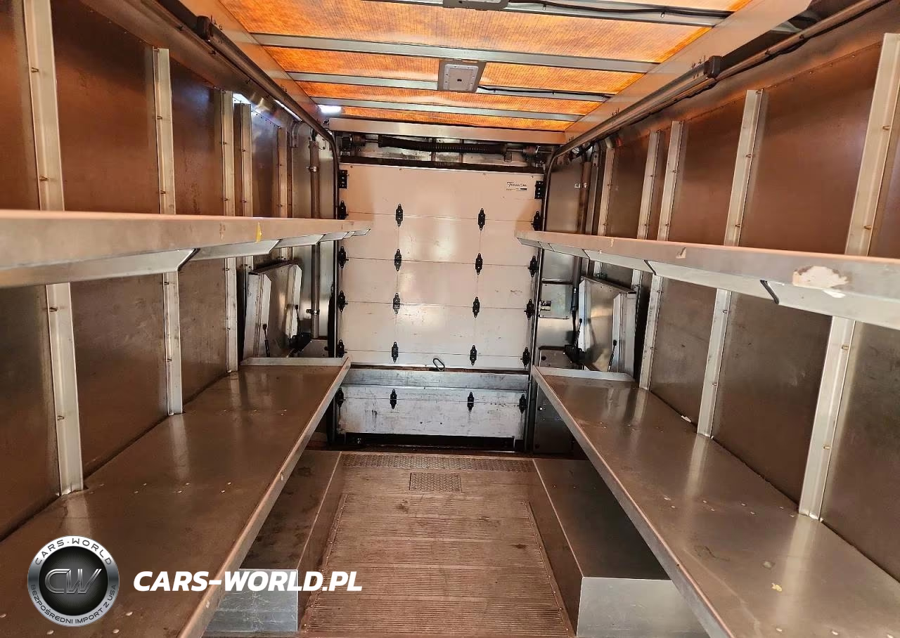 2020 Freightliner Chassis M Line Walk-In Van VIN:4UZAC2EA2LCLZ7007 - 11