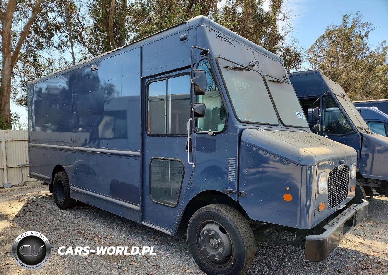 2020 Freightliner Chassis M Line Walk-In Van VIN:4UZAC2EA2LCLZ7007 - 4