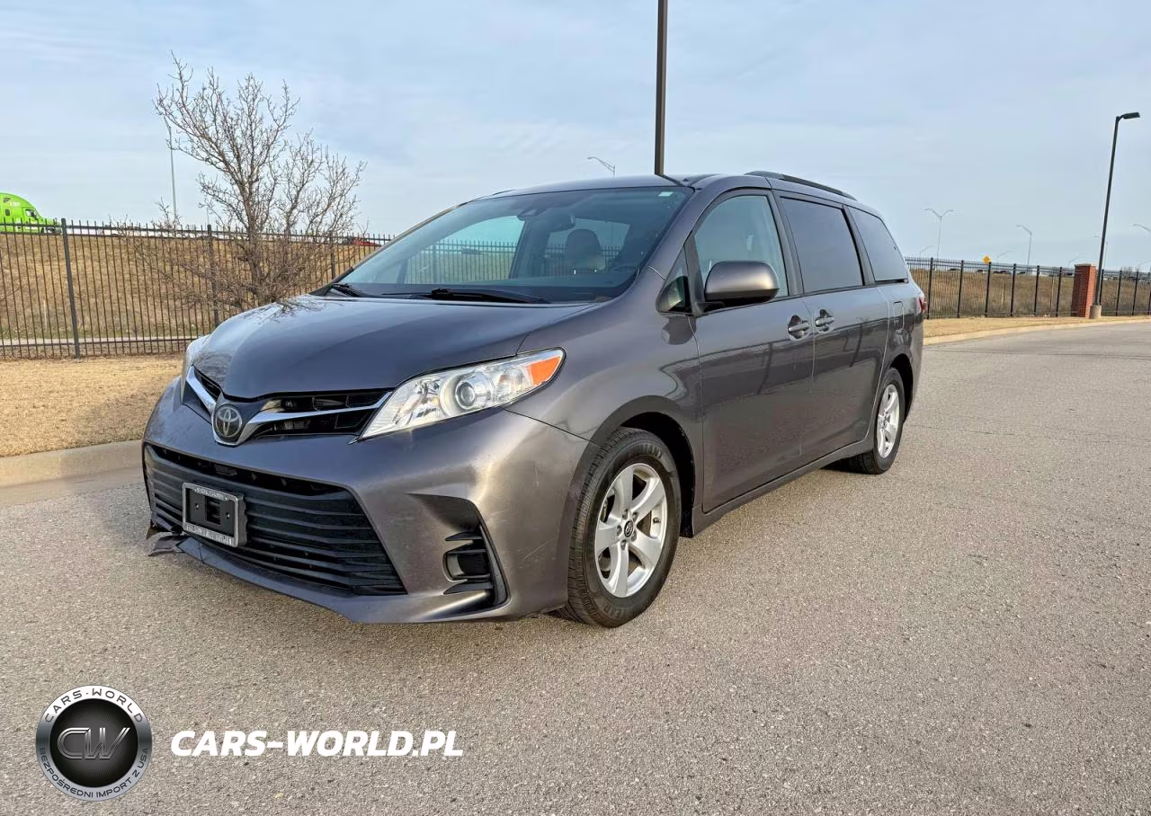 2018 Toyota Sienna Le 8-Passenger VIN:5TDKZ3DC1JS925096 - 2
