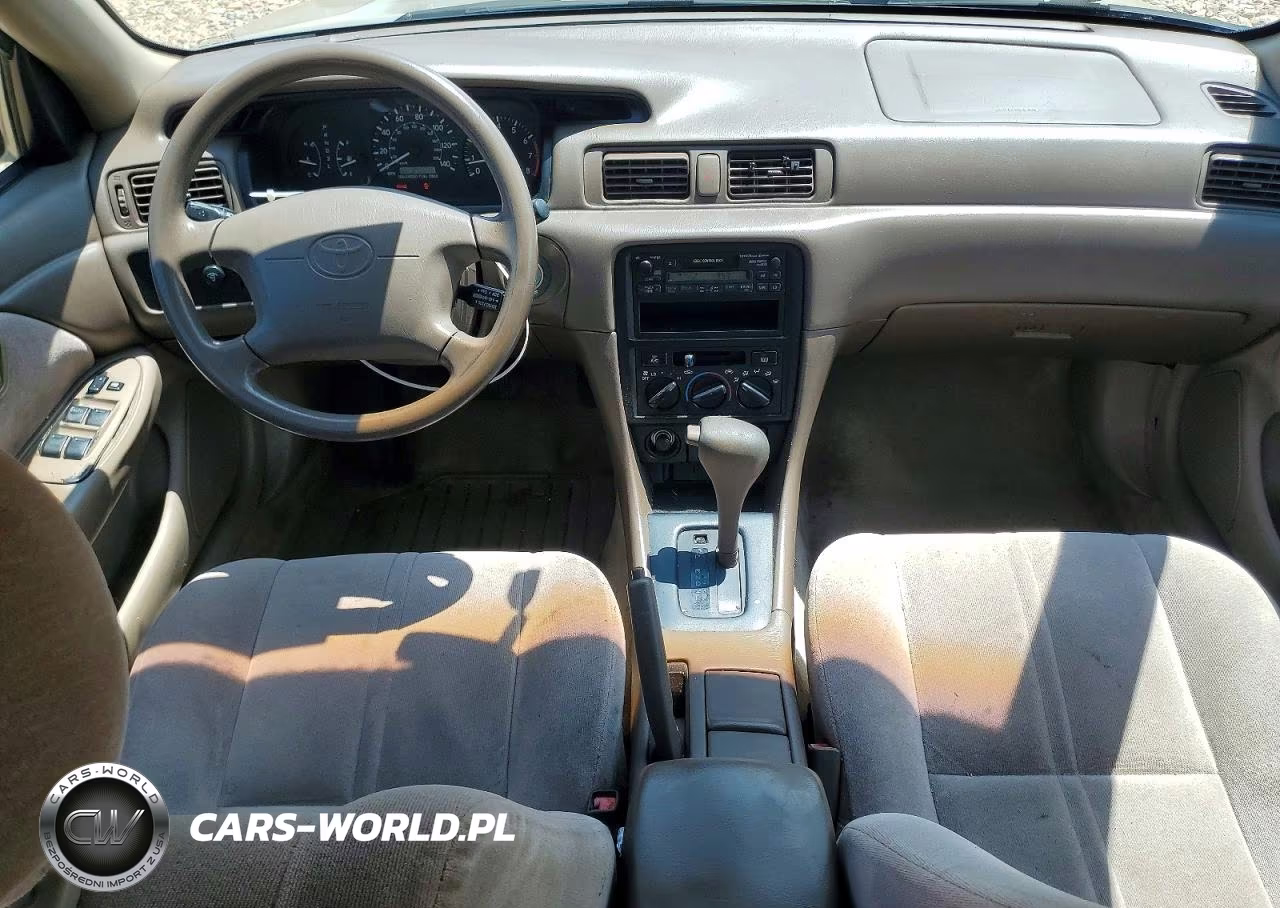 1998 Toyota Camry Le VIN:4T1BG22K4WU330204 - 8
