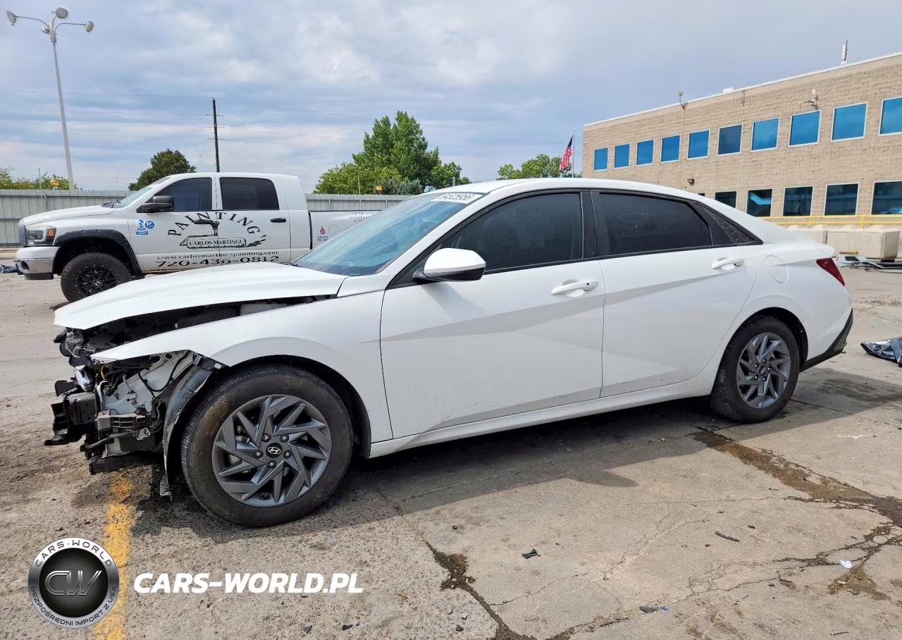 2024 Hyundai Elantra Sel