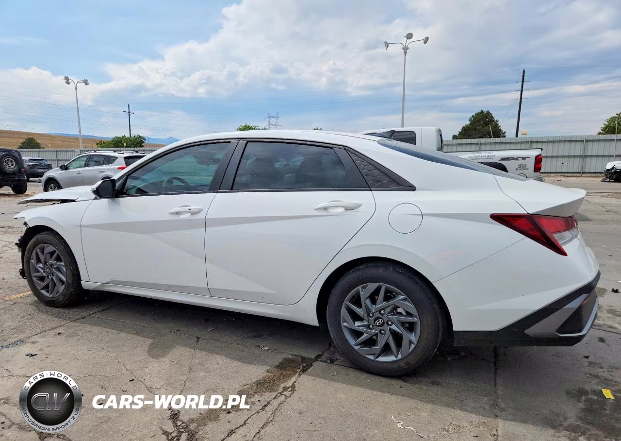 2024 Hyundai Elantra Sel VIN:KMHLM4DG4RU840641 - 2