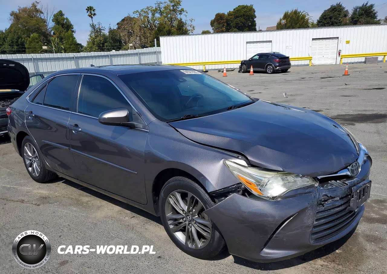 2017 Toyota Camry Xle VIN:4T1BF1FK2HU621178 - 4