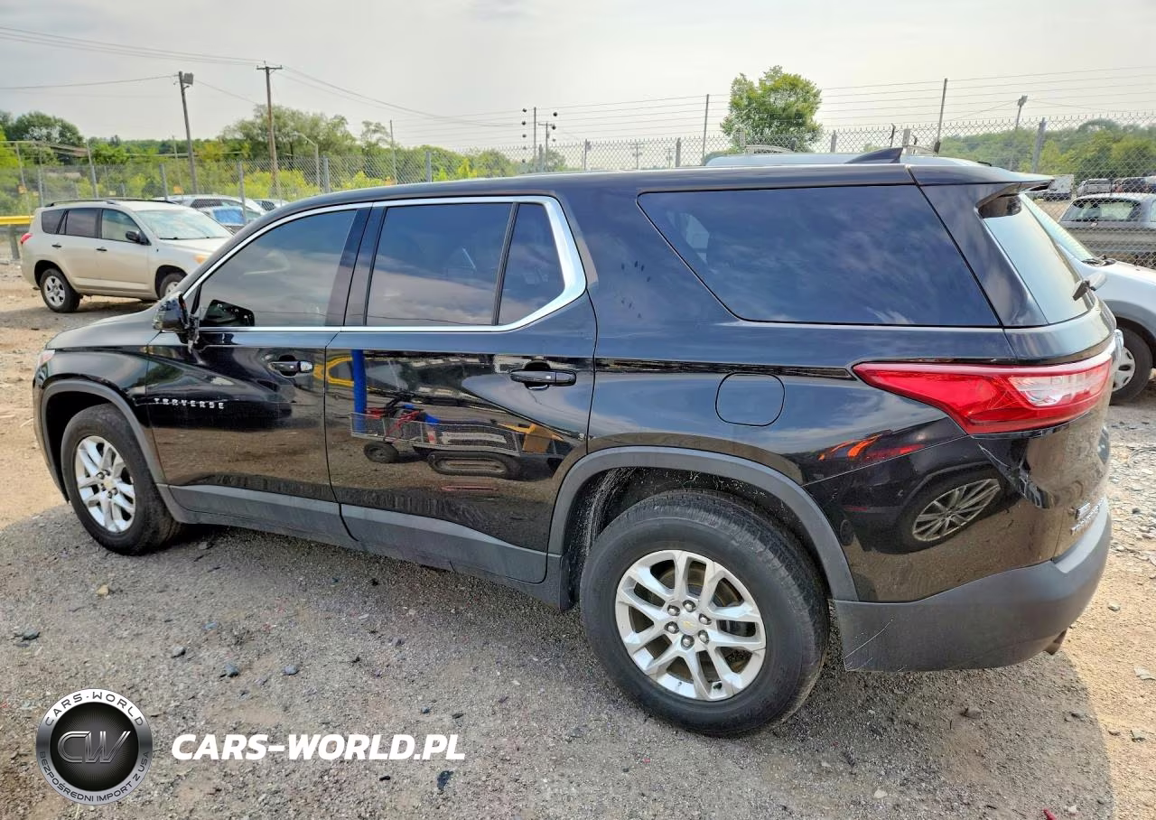 2018 Chevrolet Traverse Ls VIN:1GNEVFKW8JJ267756 - 2