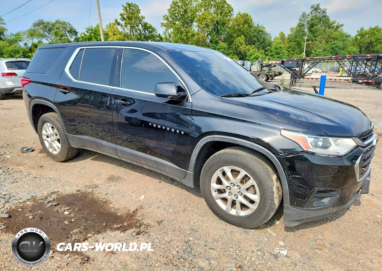 2018 Chevrolet Traverse Ls VIN:1GNEVFKW8JJ267756 - 4