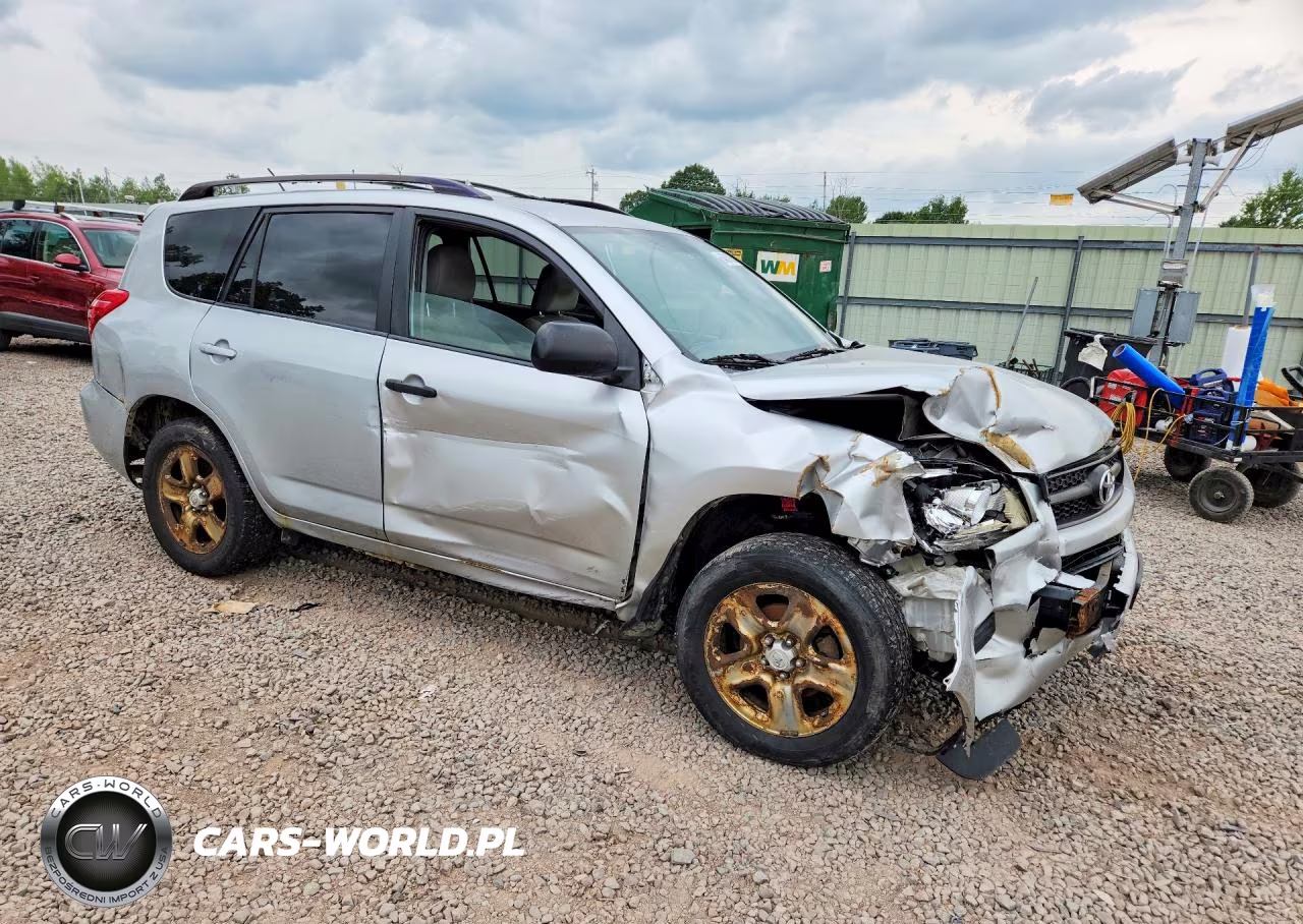 2009 Toyota Rav4 Base VIN:JTMBF35V195005561 - 4