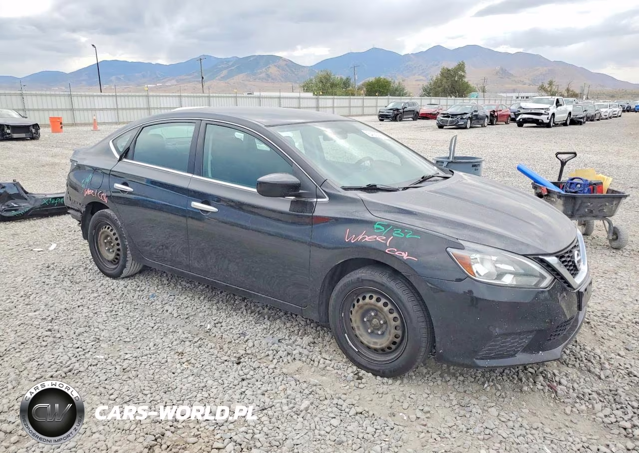 2019 Nissan Sentra S VIN:3N1AB7APXKY371181 - 4