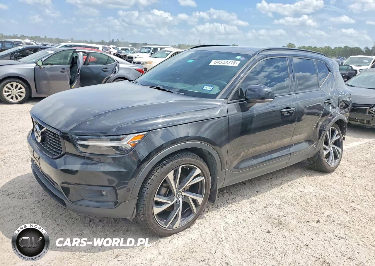 2021 Volvo Xc40 T5 R-Design VIN:YV4162UM8M2405316 - 1