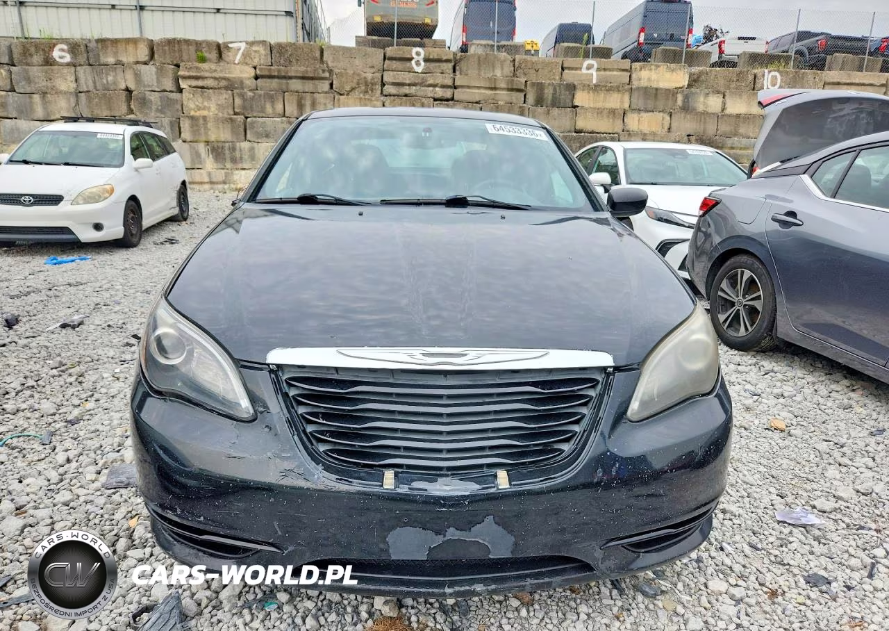 2013 Chrysler 200 Limited VIN:1C3CCBCG9DN543580 - 5