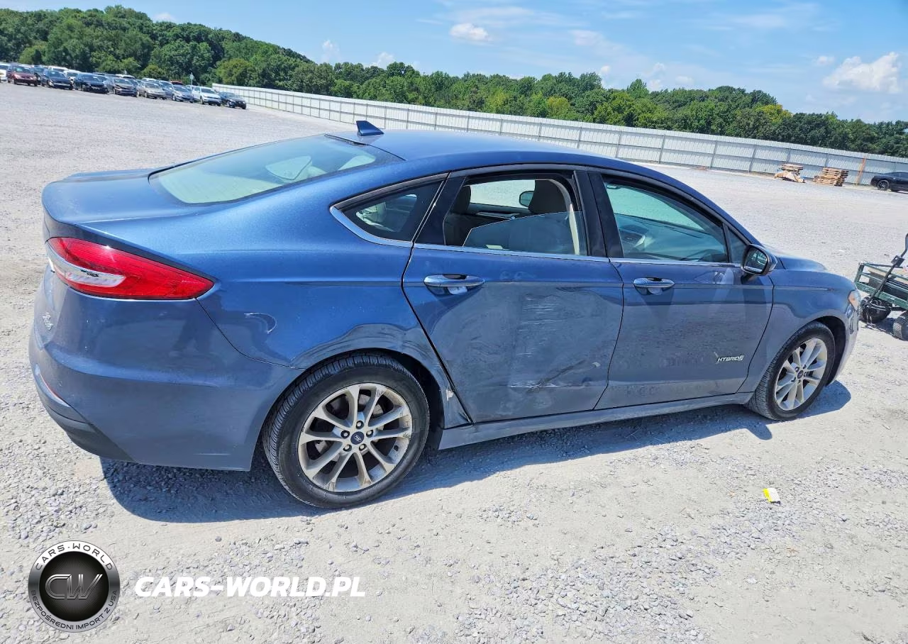 2019 Ford Fusion Se VIN:3FA6P0LU3KR113244 - 3