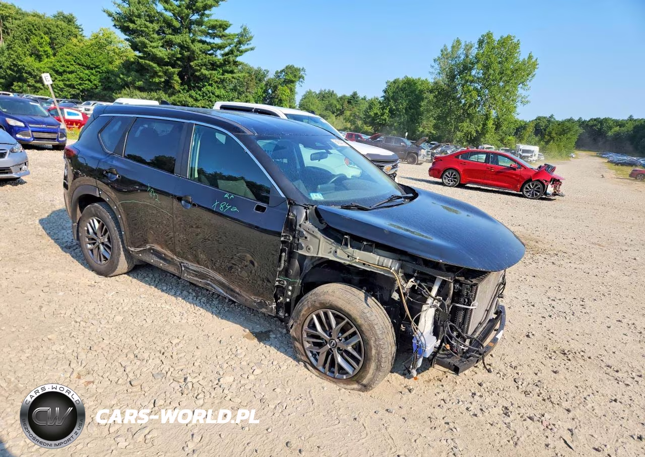 2023 Nissan Rogue S VIN:5N1BT3ABXPC876824 - 4