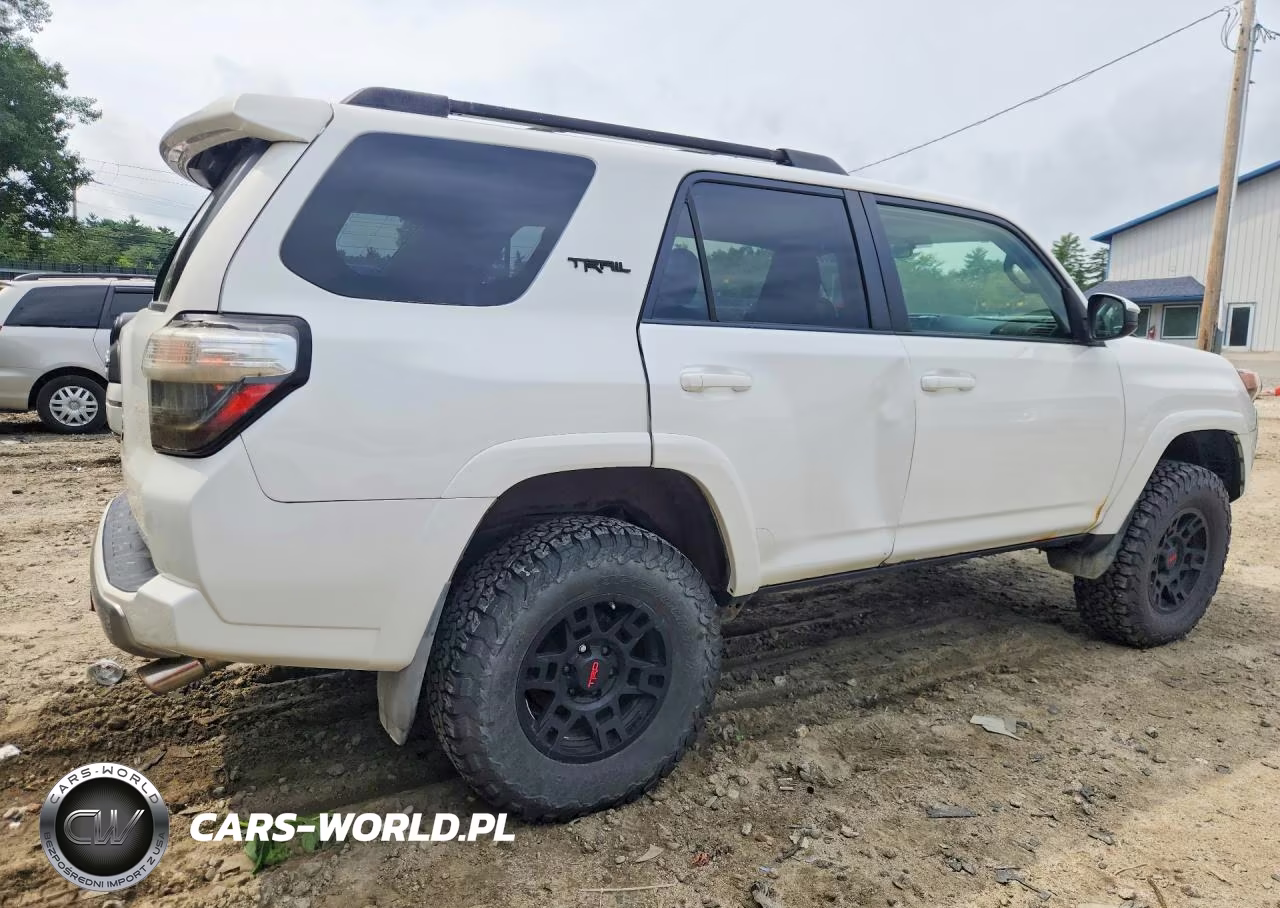 2015 Toyota 4Runner Trail VIN:JTEBU5JR5F5251014 - 3