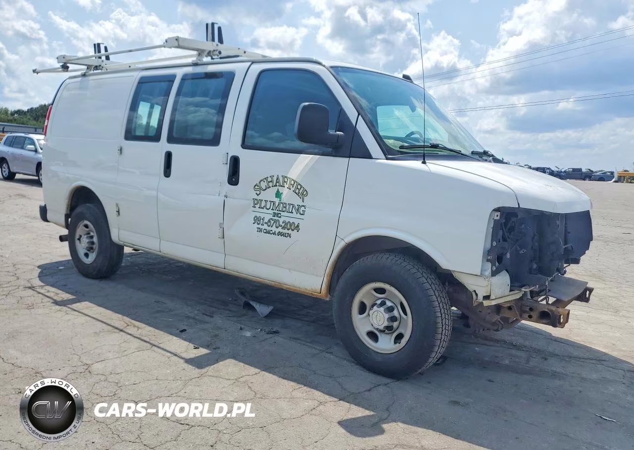 2019 Chevrolet Express G2500 Delivery Van VIN:1GCWGAFGXK1306457 - 4