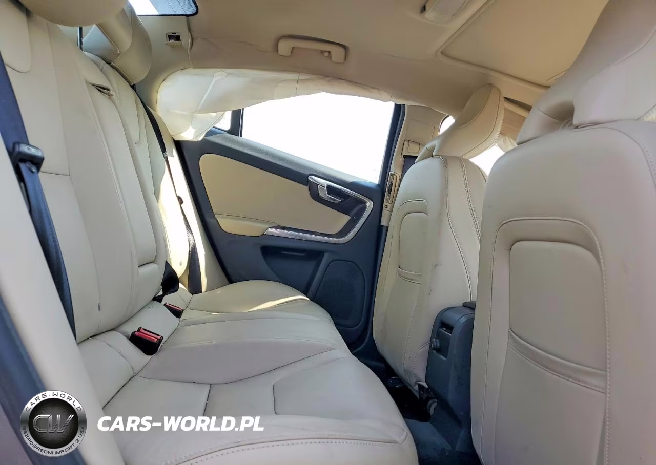 2018 Volvo S60 Dynamic VIN:YV140MTL0J2462475 - 10